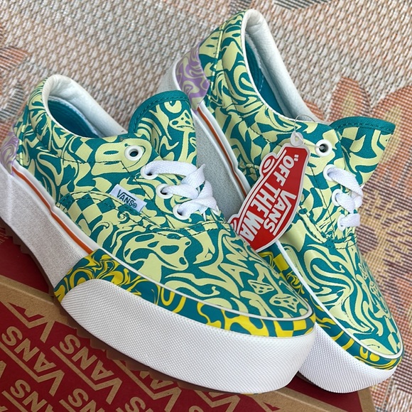 Vans Era Stacked
Wavy Daze Tile Blue
VNOA4BTOCES
WMNS Platforms - sneakers - Picture 8 of 16